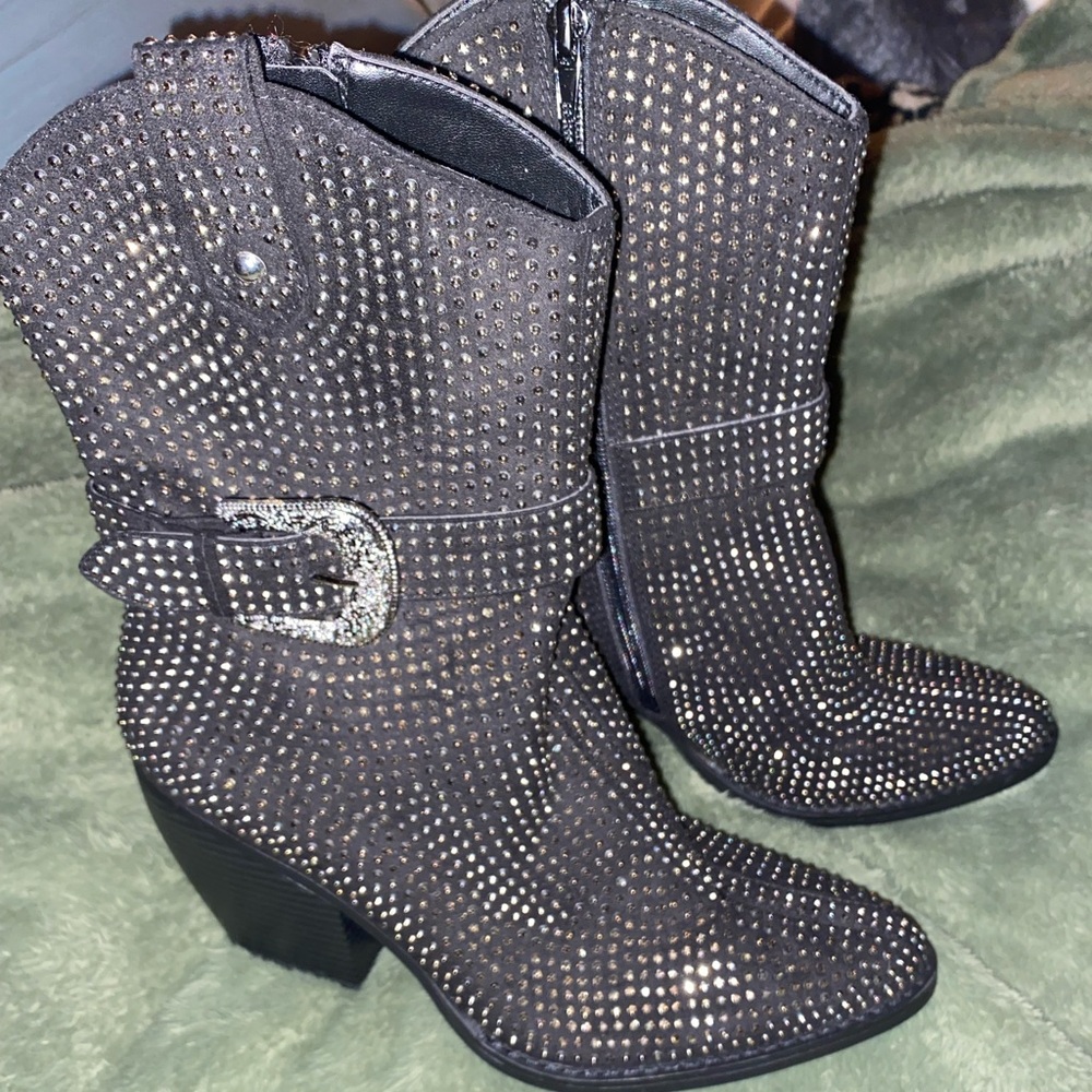 Studded Western Ankle Boots - Black 8
